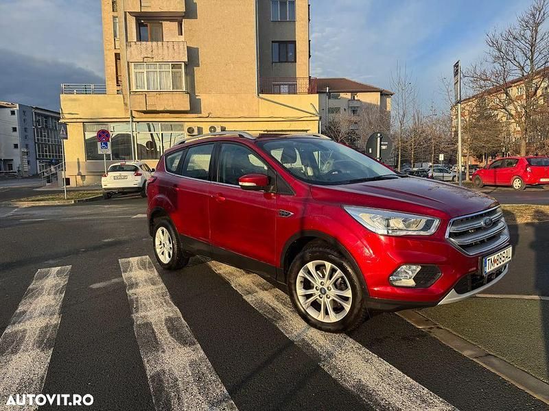 Second-hand Ford Kuga 150 CP (110 kW) 2019 Culoarerosu SUV