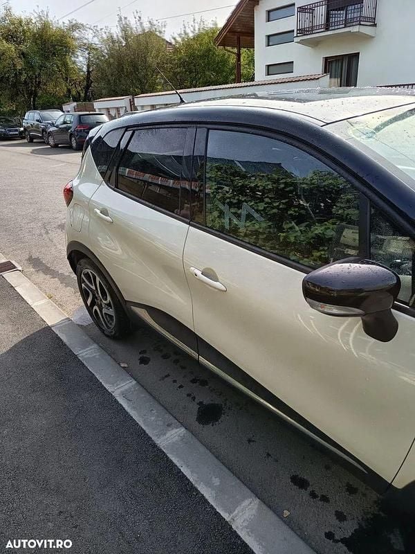 Culoaregalbeuriu Utilizat 2014 Renault Captur Life SUV | 6.600 EUR (Preț OK) - Imagine 1/4