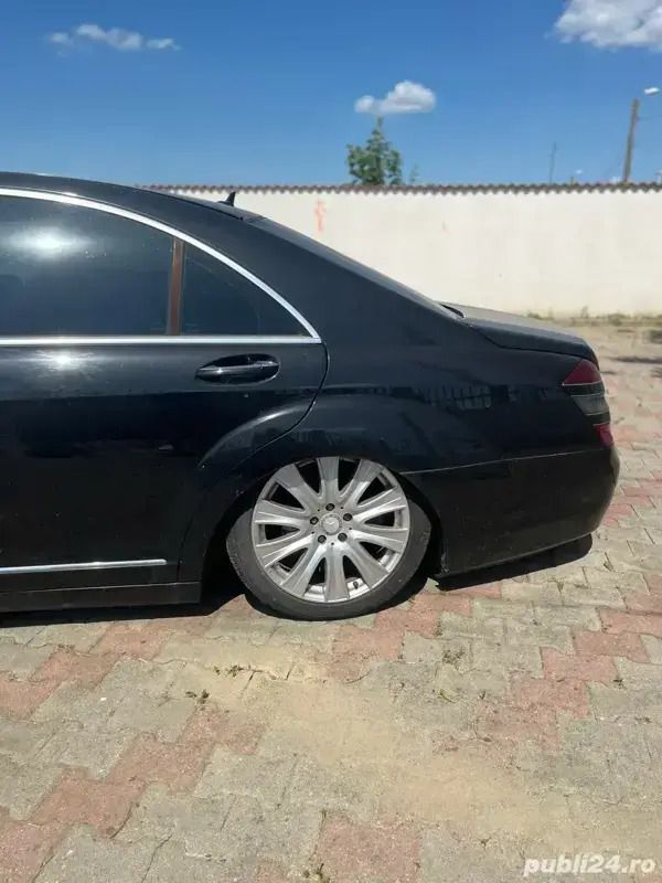 Negru Utilizat 2008 Mercedes S320 Berlinǎ | 3.000 EUR - Imagine 1/4