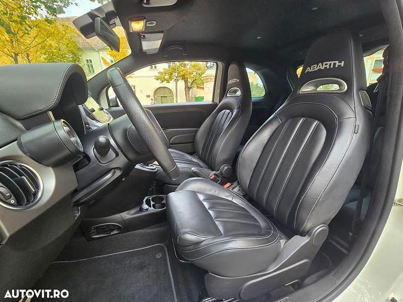 Second-hand Abarth 500 165 CP (121 kW) 2019 Culoarealb Hatchback