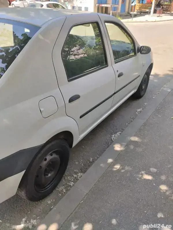 Utilizat 2007 Dacia Logan Berlinǎ | 999 EUR (Super Preț) - Imagine 1/4