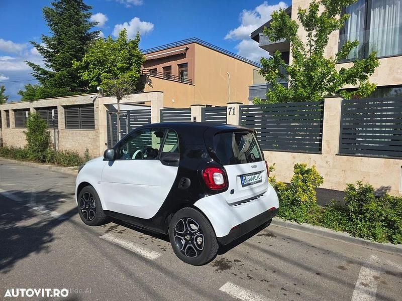Second-hand Smart ForTwo Electric Drive Passion 60 kW (82 CP) 2019 Culoarealb