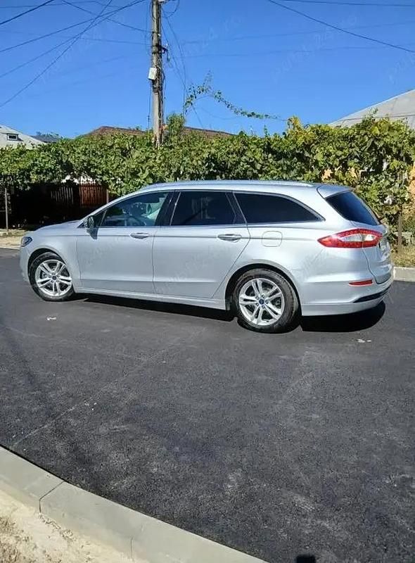 Second-hand Ford Mondeo 150 CP (110 kW) 2015 Argintiu Break