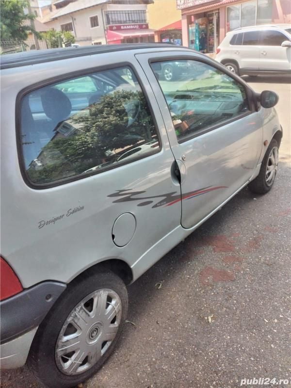 Utilizat 2000 Renault Twingo Hatchback | 700 EUR - Imagine 1/3