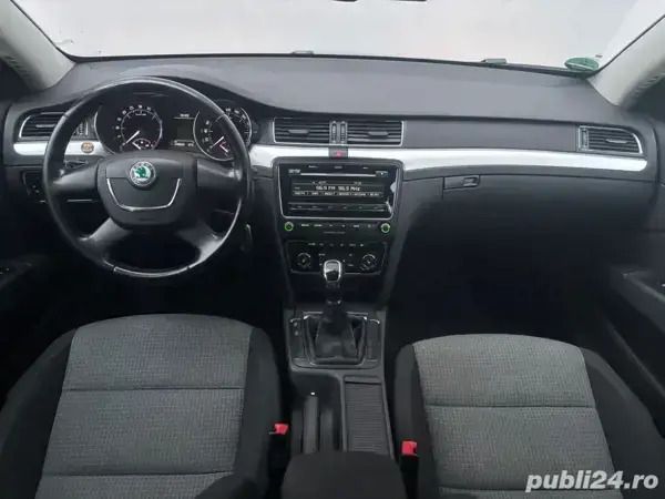 Utilizat 2011 Skoda Superb Break | 6.900 EUR (Preț OK) - Imagine 1/4