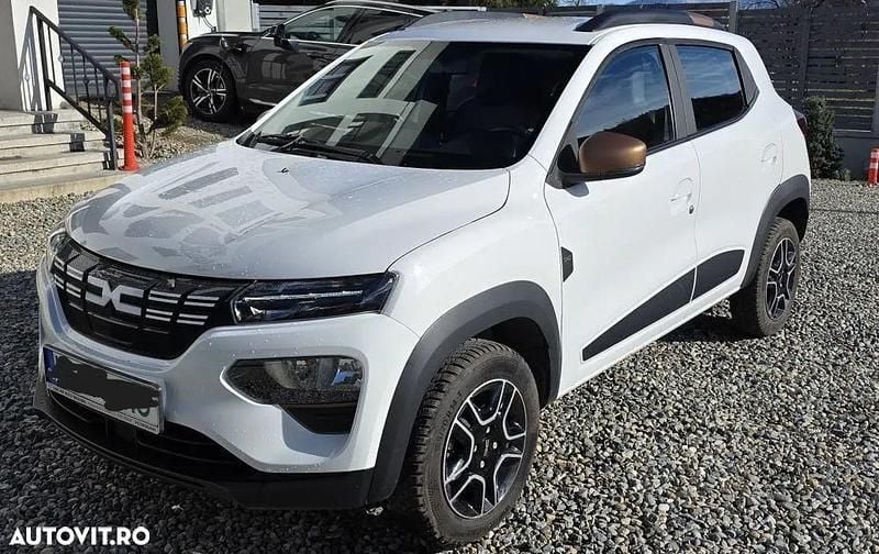 Culoarealb Utilizat 2023 Dacia Spring Extreme Hatchback | 9.999 EUR (Preț bun) - Imagine 1/4