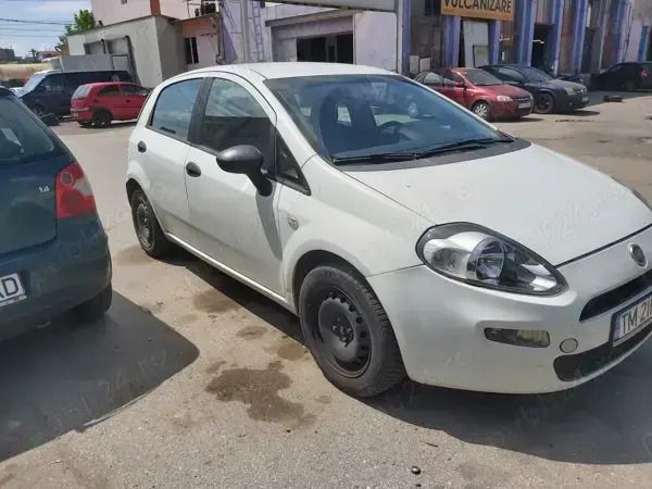 Utilizat 2012 Fiat Punto Hatchback | 2.400 EUR - Imagine 1/4