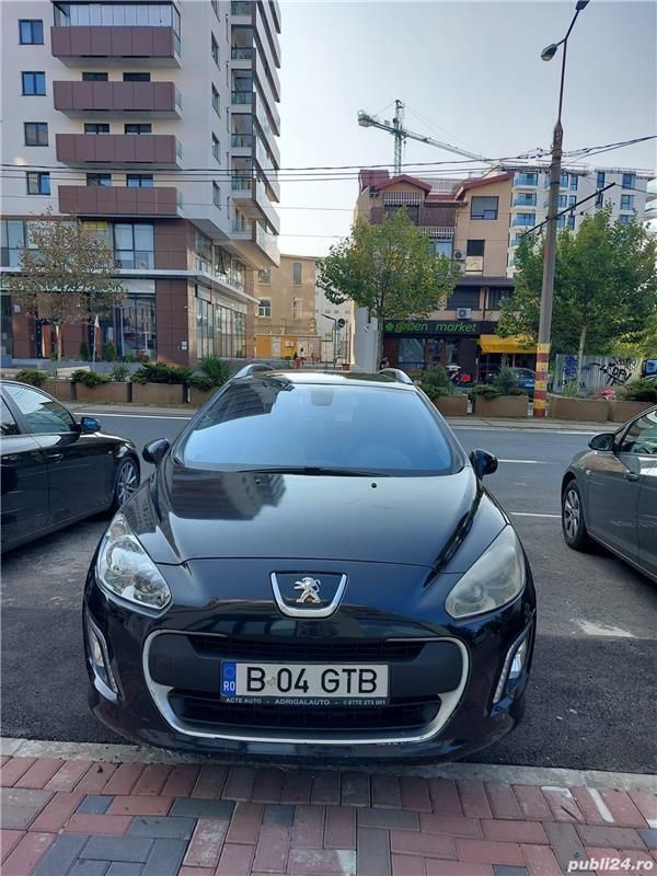Negru Utilizat 2013 Peugeot 308 Break | 4.500 EUR - Imagine 1/4