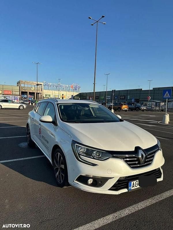 Culoarealb Utilizat 2018 Renault Mégane IV Berlinǎ | 8.600 EUR (Preț OK) - Imagine 1/4