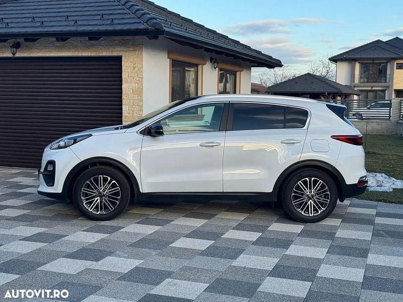 Second-hand Kia Sportage Plus 136 CP (100 kW) 2021 Culoarealb SUV