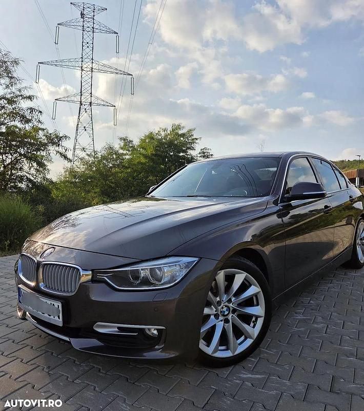 Culoaremaro Utilizat 2012 BMW 320 Comfort Edition Hatchback | 8.850 EUR (Puțin scump) - Imagine 1/4