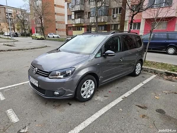 Gri Utilizat 2014 VW Touran Match Monovolum | 6.350 EUR (Preț bun) - Imagine 1/4
