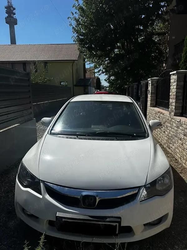 Utilizat 2010 Honda Civic Berlinǎ | 4.000 EUR - Imagine 1/4