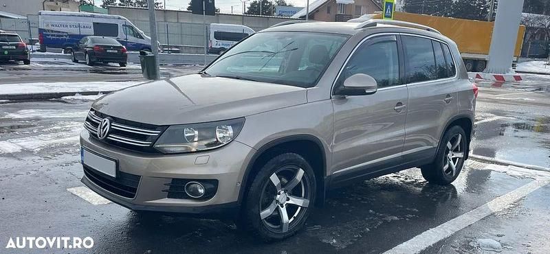 Culoaregalbeuriu Utilizat 2012 VW Tiguan Life SUV | 9.900 EUR (Preț OK) - Imagine 1/4