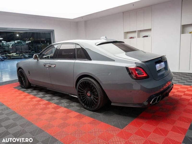 Second-hand Rolls Royce Ghost 571 CP (419 kW) 2023 Gri Berlinǎ