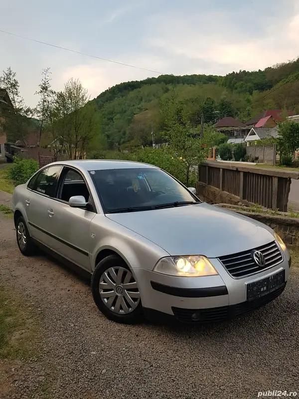 Utilizat 2003 VW Passat Berlinǎ | 2.050 EUR - Imagine 1/4