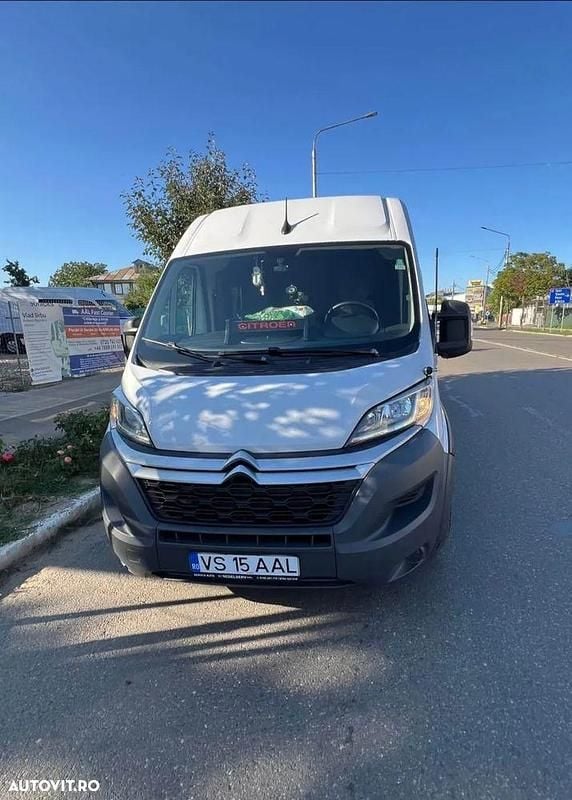 Culoarealb Utilizat 2021 Citroën Jumper Monovolum | 10.500 EUR - Imagine 1/4