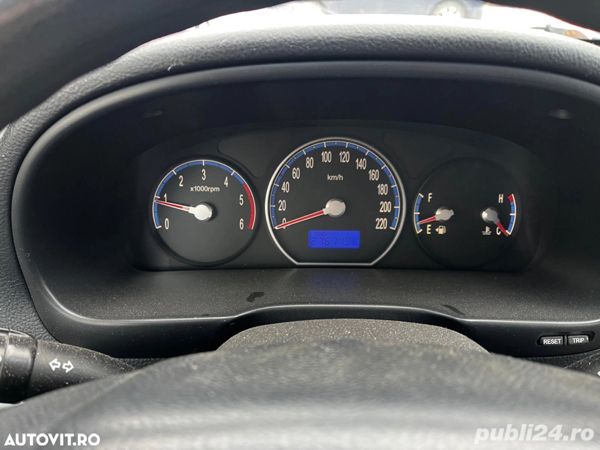 Utilizat 2008 Hyundai Santa Fe SUV | 4.200 EUR - Imagine 1/4