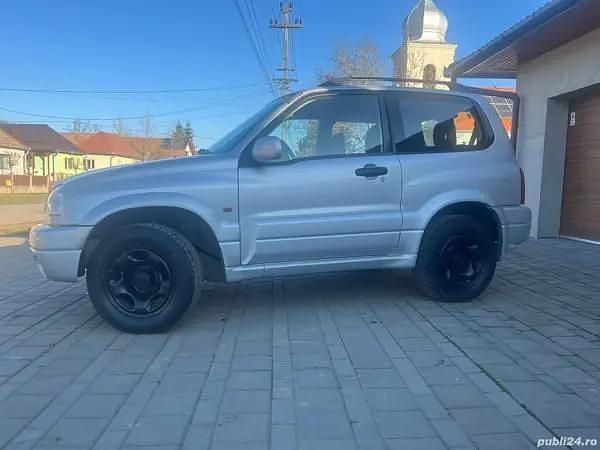 Second-hand Suzuki Vitara 90 CP (66 kW) 2005 SUV