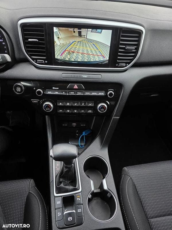 Second-hand Kia Sportage Platinum 136 CP (100 kW) 2021 Culoarealbastru SUV