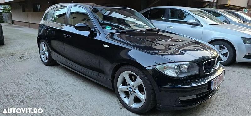 Negru Utilizat 2009 BMW 118 Hatchback | 3.999 EUR (Preț OK) - Imagine 1/4
