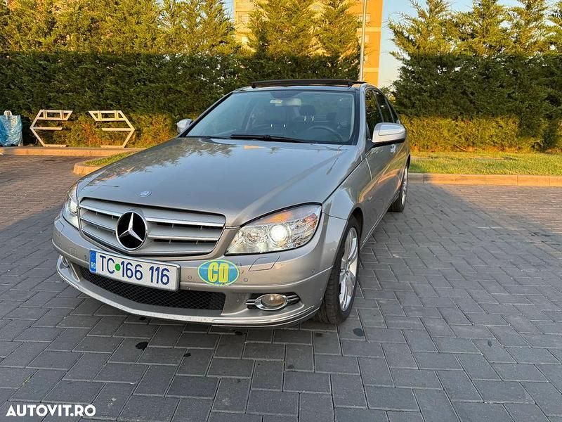 Second-hand Mercedes C220 Avantgarde 170 CP (125 kW) 2008 Culoaregri Berlinǎ