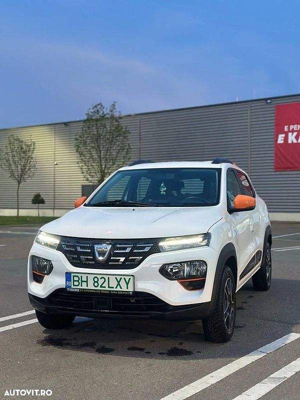 Culoarealb Utilizat 2022 Dacia Spring Comfort Plus Hatchback | 9.600 EUR (Preț OK) - Imagine 1/4