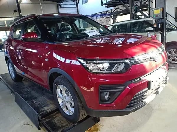 Second-hand Ssangyong (KGM) Tivoli 163 CP (119 kW) 2021 Rosu SUV
