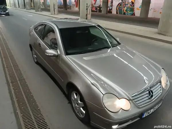 Gri Utilizat 2003 Mercedes C220 Coupe | 1.650 EUR - Imagine 1/4