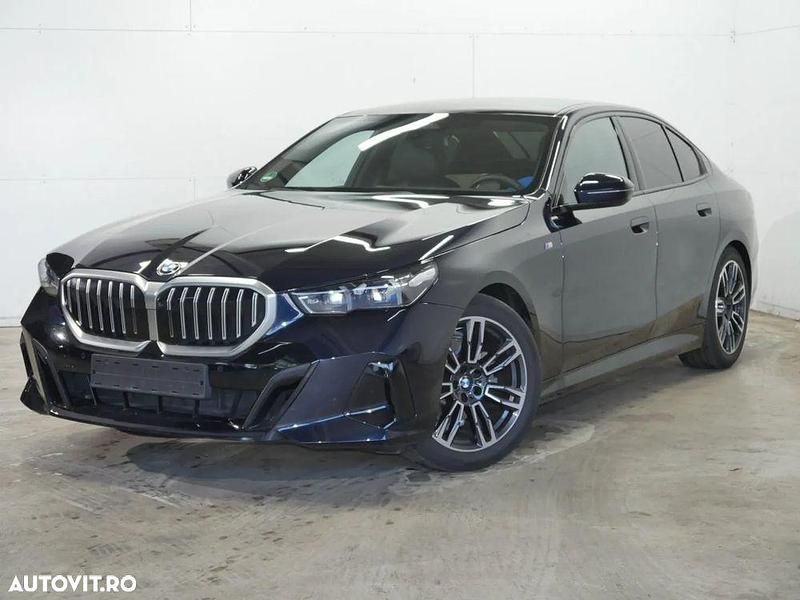Culoarenegru Utilizat 2024 BMW 520 M Sport Berlinǎ | 63.899 EUR - Imagine 1/4