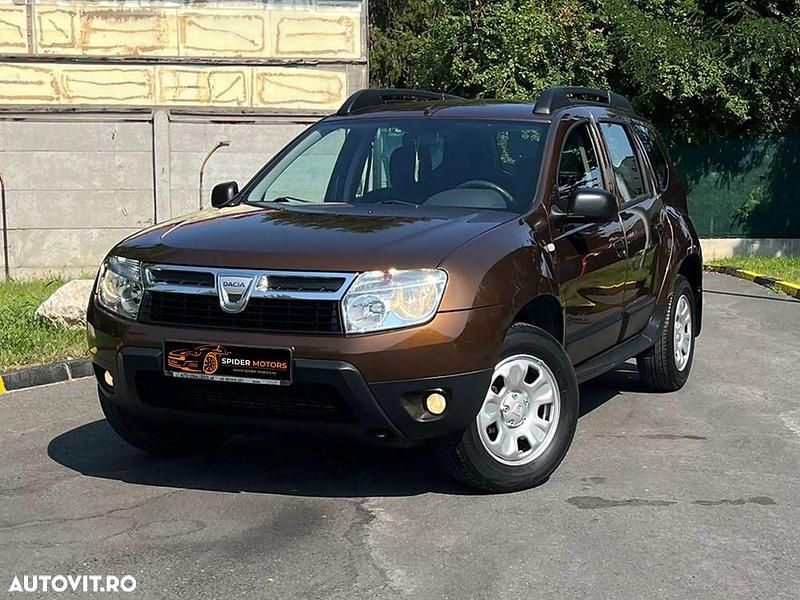 Culoaremaro Utilizat 2011 Dacia Duster Lauréate SUV | 6.450 EUR (Preț OK) - Imagine 1/4