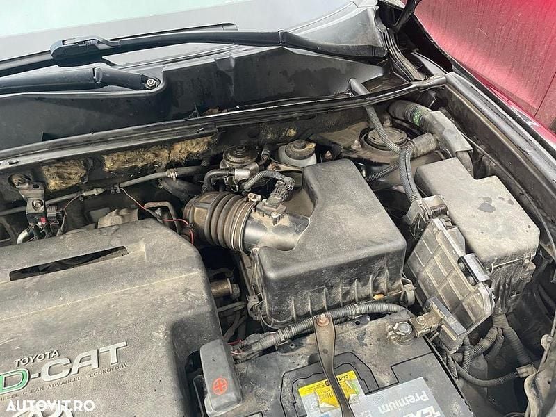 Second-hand Toyota RAV4 150 CP (110 kW) 2011 Culoarenegru SUV