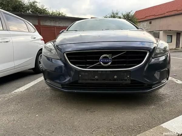 Utilizat 2015 Volvo V40 Break | 4.000 EUR - Imagine 1/4