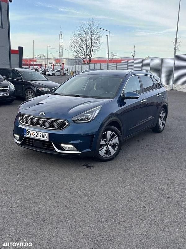 Second-hand Kia Niro 141 CP (103 kW) 2018 Culoarealbastru SUV