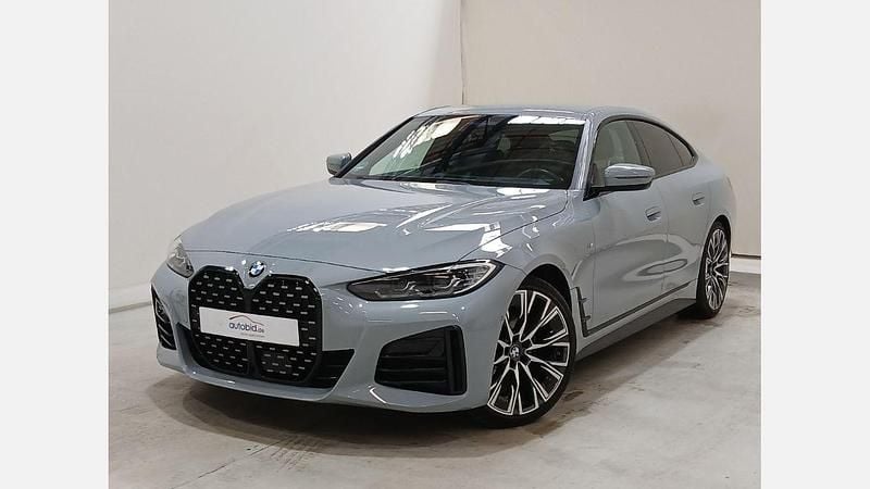 Brooklyn grey metallic metalizat Utilizat 2023 BMW 420 Gran Coupé Shadowline Coupe | 44.320 EUR (Preț OK) - Imagine 1/4