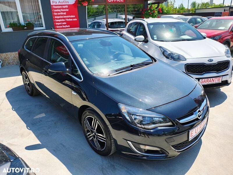 Negru Utilizat 2015 Opel Astra Exklusiv Break | 5.900 EUR (Preț OK) - Imagine 1/4