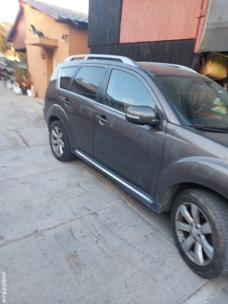 Second-hand Mitsubishi Outlander 156 CP (114 kW) 2010 SUV
