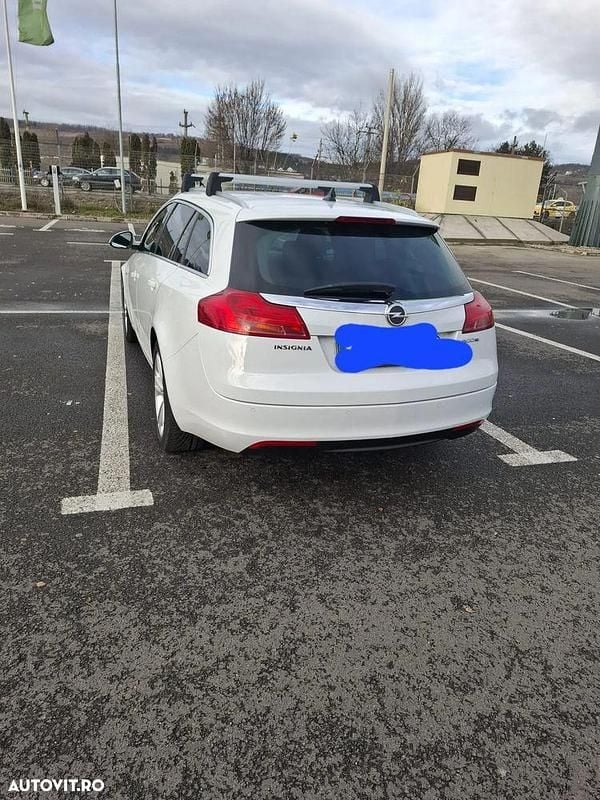 Second-hand Opel Insignia Innovation 130 CP (95 kW) 2012 Culoarealb Break