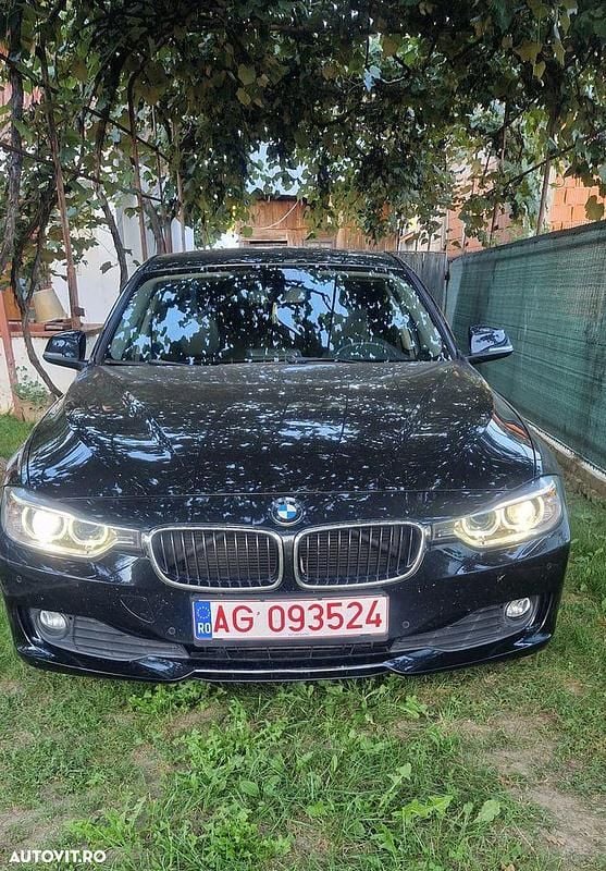 Culoarenegru Utilizat 2014 BMW 320 Berlinǎ | 9.600 EUR (Super Preț) - Imagine 1/4