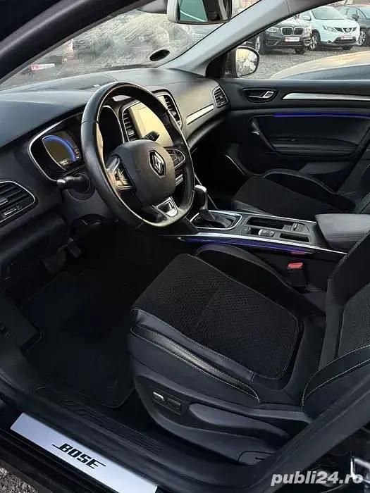 Second-hand Renault Mégane IV Bose Edition 110 CP (80 kW) 2016 Negru Hatchback