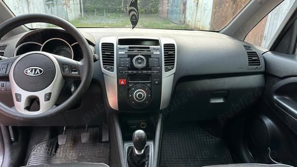 Second-hand Kia Venga 55 CP (40 kW) 2011 Rosu Hatchback
