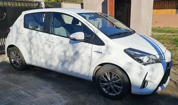Utilizat 2018 Toyota Yaris Hybrid Berlinǎ | 11.700 EUR (Super Preț) - Imagine 1/4