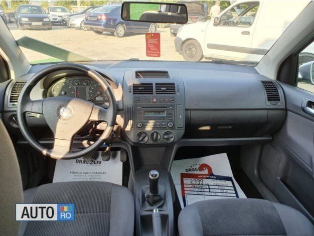 Second-hand VW Polo 90 CP (66 kW) 2008 Argintiu Berlinǎ