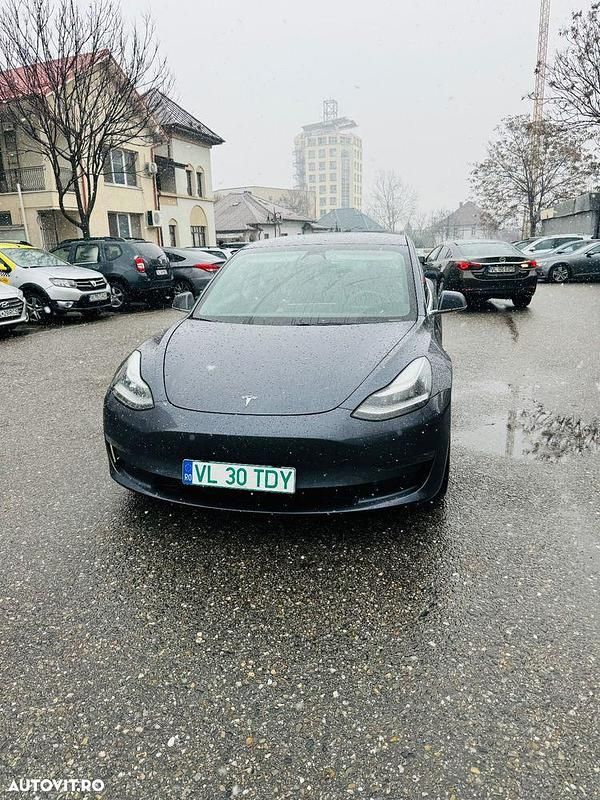 Culoaregri Utilizat 2020 Tesla Model 3 Berlinǎ | 24.000 EUR (Preț OK) - Imagine 1/4