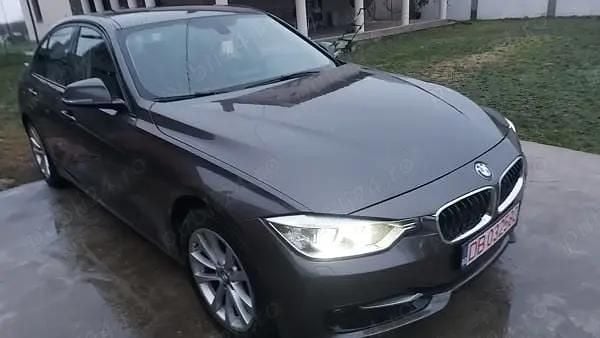 Utilizat 2013 BMW 320 Sport Line Berlinǎ | 8.400 EUR (Super Preț) - Imagine 1/4