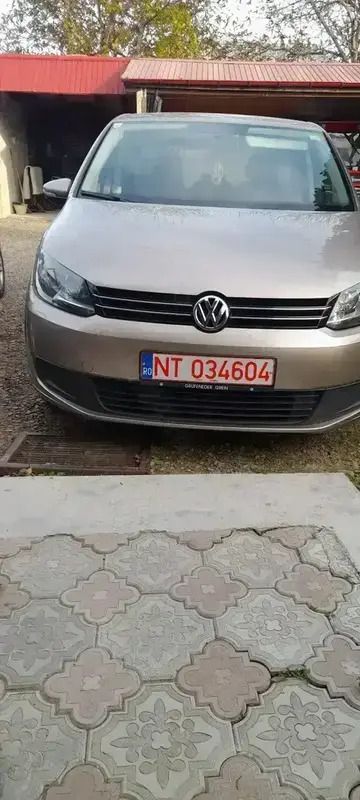 Utilizat 2012 VW Touran Monovolum | 6.500 EUR (Preț OK) - Imagine 1/4