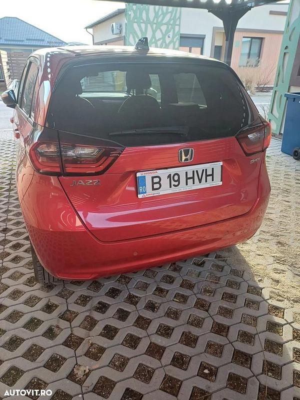 Second-hand Honda Jazz Elegance 97 CP (71 kW) 2021 Culoarerosu Hatchback