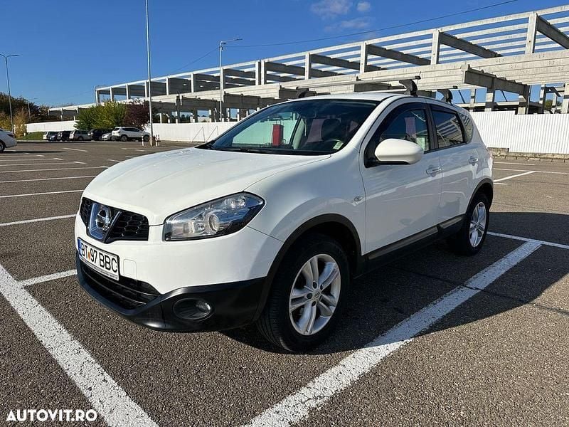 Culoarealb Utilizat 2012 Nissan Qashqai Acenta SUV | 6.900 EUR (Preț bun) - Imagine 1/4