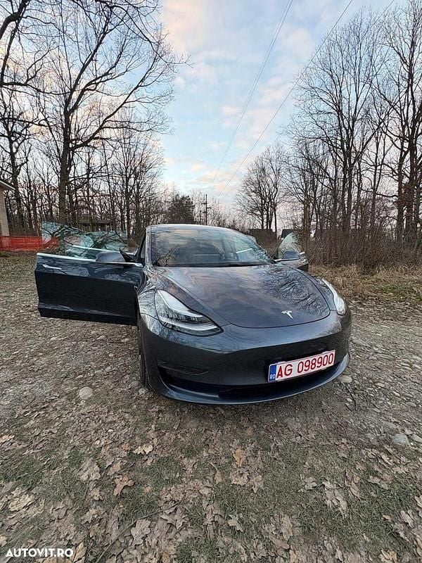Culoaregri Utilizat 2020 Tesla Model 3 Berlinǎ | 22.700 EUR (Preț bun) - Imagine 1/4