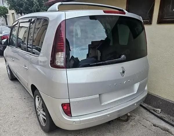 Second-hand Renault Espace 173 CP (127 kW) 2010 Argintiu Monovolum